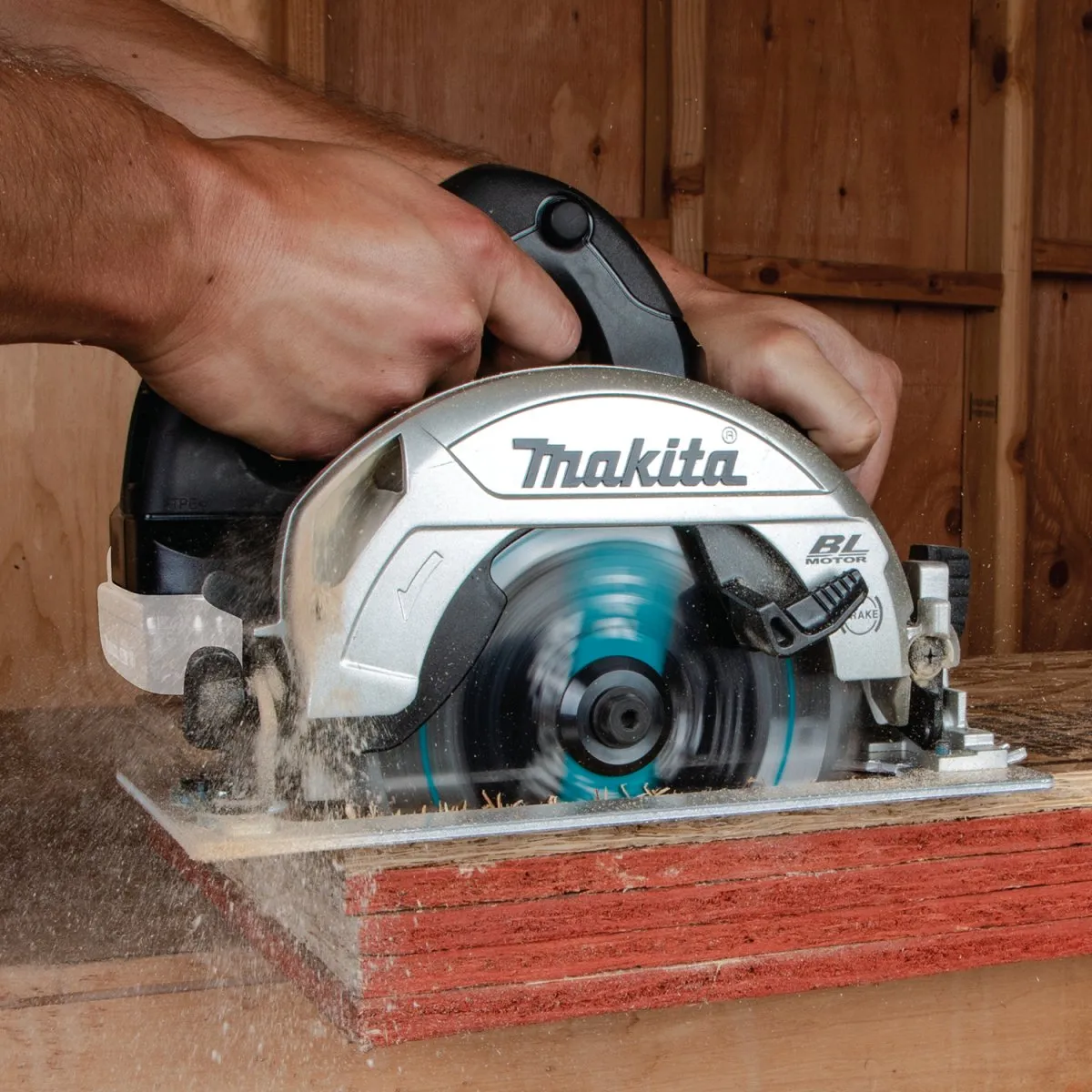 18V LXT® Lithium‑Ion Sub‑Compact Brushless Cordless 6‑1/2” Circular Saw, AWS® Capable